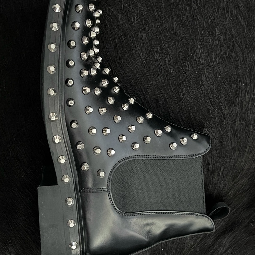 MENS BLACK PRADA TRONCHETTI STUDDED CHELSEA BOOT - Picture 3 of 4